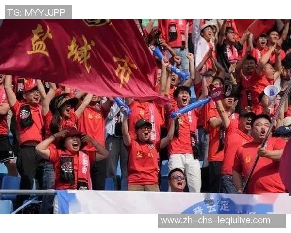 激情四溢的足球赛在上海举行球迷齐聚共庆盛事与荣耀 激情四溢的足球赛在上海举行球迷齐聚共庆盛事与荣耀